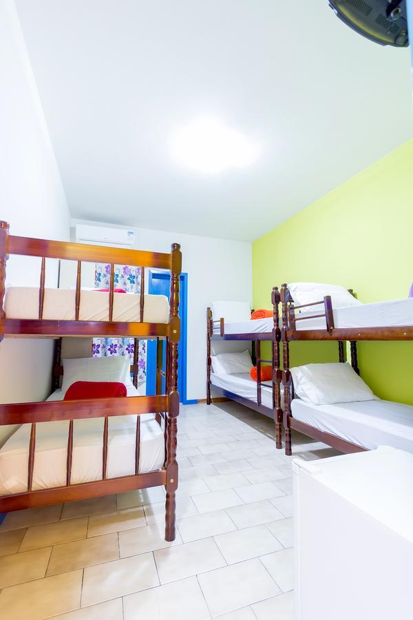 Cabanas Hostel & Suites Balneario Camboriu Exterior photo