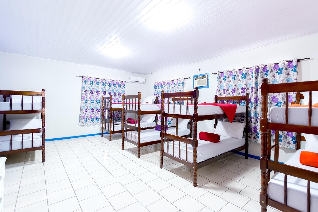 Cabanas Hostel & Suites Balneario Camboriu Exterior photo